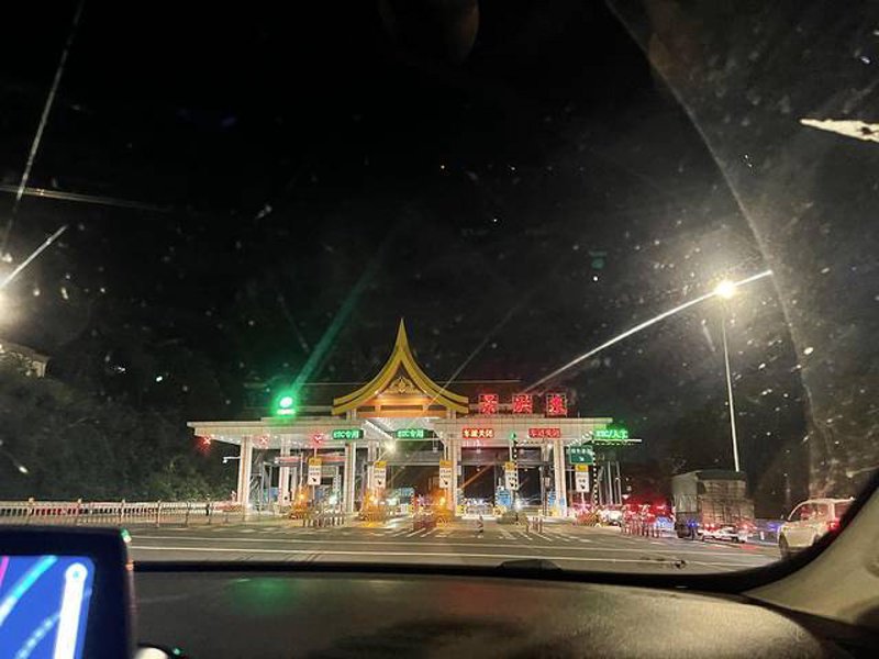西双版纳旅游包车：寻找自然与文化的完美邂逅